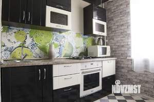 1-к квартира, посуточно, 37м2, 1/1 этаж