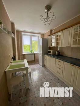 2-к квартира, посуточно, 46м2, 1/1 этаж