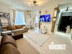 Студия квартира, посуточно, 30м2, 1/4 этаж