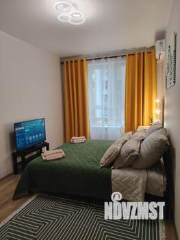 1-к квартира, посуточно, 38м2, 8/18 этаж