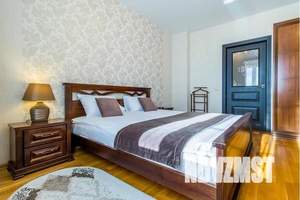 1-к квартира, посуточно, 66м2, 20/25 этаж