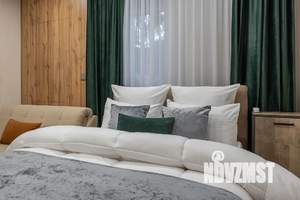 Студия квартира, посуточно, 37м2, 1/2 этаж