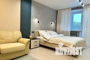 1-к квартира, посуточно, 50м2, 3/9 этаж