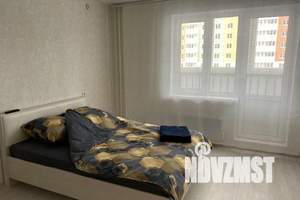 1-к квартира, посуточно, 35м2, 3/10 этаж