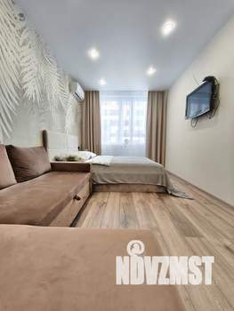 1-к квартира, посуточно, 39м2, 8/15 этаж