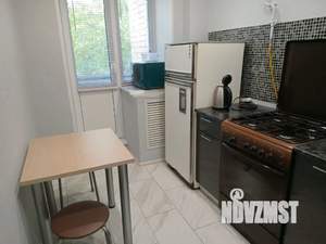 1-к квартира, посуточно, 28м2, 1/9 этаж