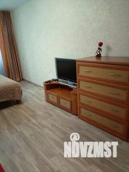 1-к квартира, посуточно, 38м2, 2/9 этаж