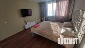 1-к квартира, посуточно, 46м2, 1/1 этаж