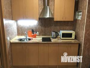 Студия квартира, посуточно, 34м2, 17/25 этаж