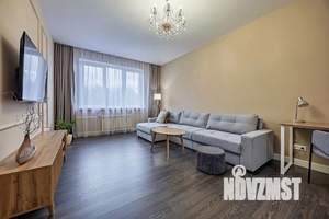 2-к квартира, посуточно, 75м2, 1/1 этаж
