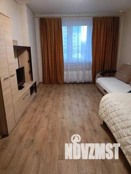1-к квартира, посуточно, 38м2, 13/27 этаж