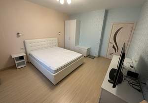 1-к квартира, на длительный срок, 50м2, 10/18 этаж