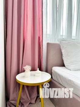 2-к квартира, посуточно, 36м2, 17/25 этаж