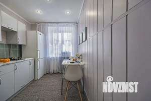 1-к квартира, посуточно, 35м2, 1/9 этаж