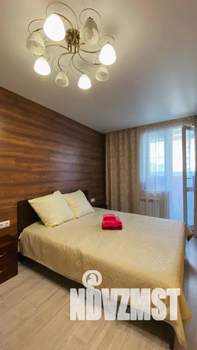 2-к квартира, посуточно, 62м2, 4/18 этаж