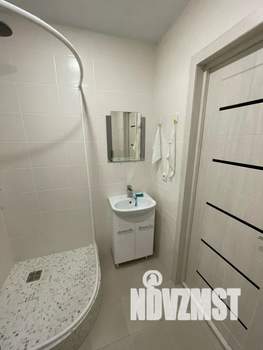 2-к квартира, посуточно, 40м2, 9/18 этаж