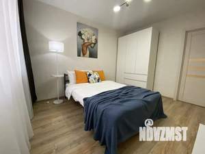 1-к квартира, посуточно, 35м2, 10/18 этаж