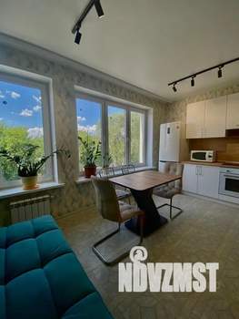 2-к квартира, посуточно, 70м2, 3/25 этаж