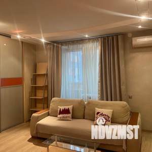 1-к квартира, посуточно, 62м2, 7/9 этаж