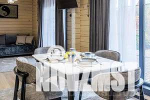 1-к квартира, посуточно, 50м2, 1/2 этаж