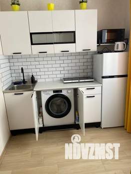 Студия квартира, посуточно, 30м2, 6/18 этаж