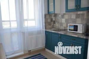 1-к квартира, посуточно, 40м2, 14/24 этаж