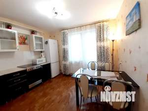 1-к квартира, посуточно, 42м2, 8/17 этаж