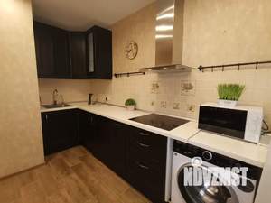 1-к квартира, посуточно, 40м2, 12/17 этаж