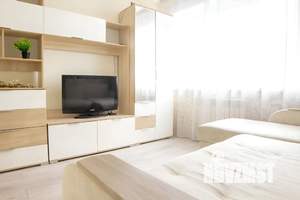 1-к квартира, посуточно, 38м2, 8/25 этаж