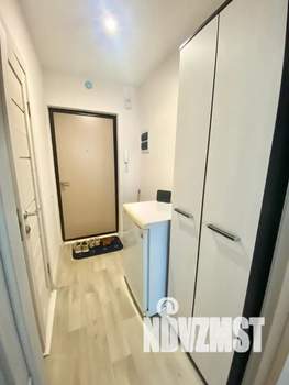 Студия квартира, посуточно, 18м2, 1/10 этаж