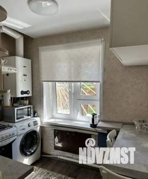2-к квартира, посуточно, 38м2, 1/2 этаж