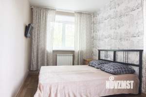 2-к квартира, посуточно, 50м2, 1/1 этаж