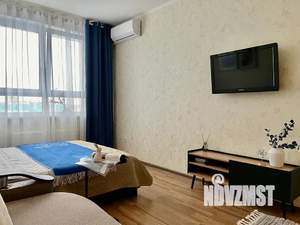 1-к квартира, посуточно, 38м2, 7/25 этаж