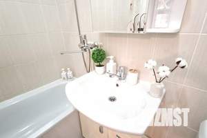 1-к квартира, посуточно, 42м2, 13/16 этаж