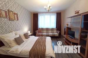 1-к квартира, посуточно, 42м2, 7/17 этаж