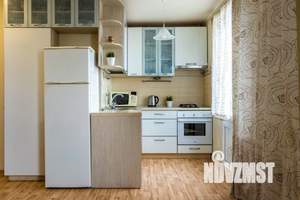 1-к квартира, посуточно, 49м2, 1/1 этаж