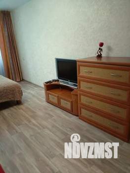 1-к квартира, посуточно, 38м2, 2/9 этаж