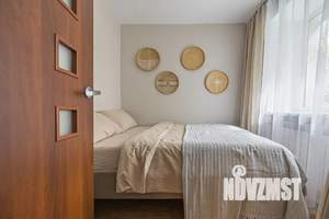 3-к квартира, посуточно, 42м2, 1/1 этаж
