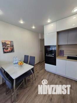 1-к квартира, посуточно, 37м2, 1/1 этаж