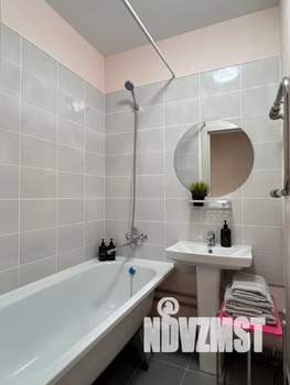 1-к квартира, посуточно, 40м2, 1/9 этаж