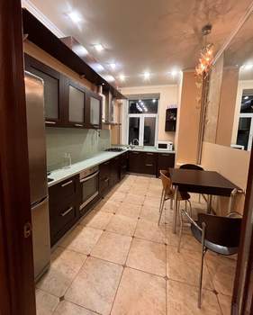 3-к квартира, на длительный срок, 147м2, 3/6 этаж