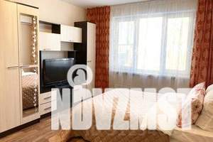 1-к квартира, посуточно, 42м2, 3/17 этаж