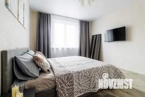 1-к квартира, посуточно, 38м2, 4/10 этаж