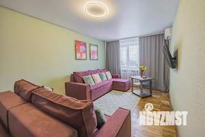 3-к квартира, посуточно, 65м2, 1/1 этаж