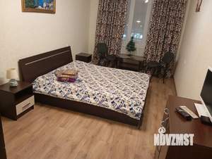 1-к квартира, посуточно, 41м2, 11/25 этаж