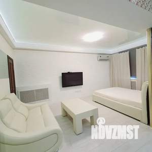 Студия квартира, посуточно, 33м2, 1/5 этаж