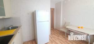 1-к квартира, посуточно, 39м2, 8/19 этаж