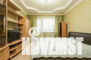 1-к квартира, посуточно, 43м2, 5/8 этаж