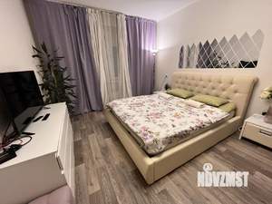 1-к квартира, посуточно, 43м2, 4/10 этаж