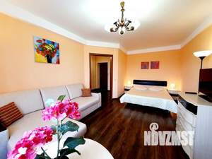1-к квартира, посуточно, 45м2, 1/1 этаж
